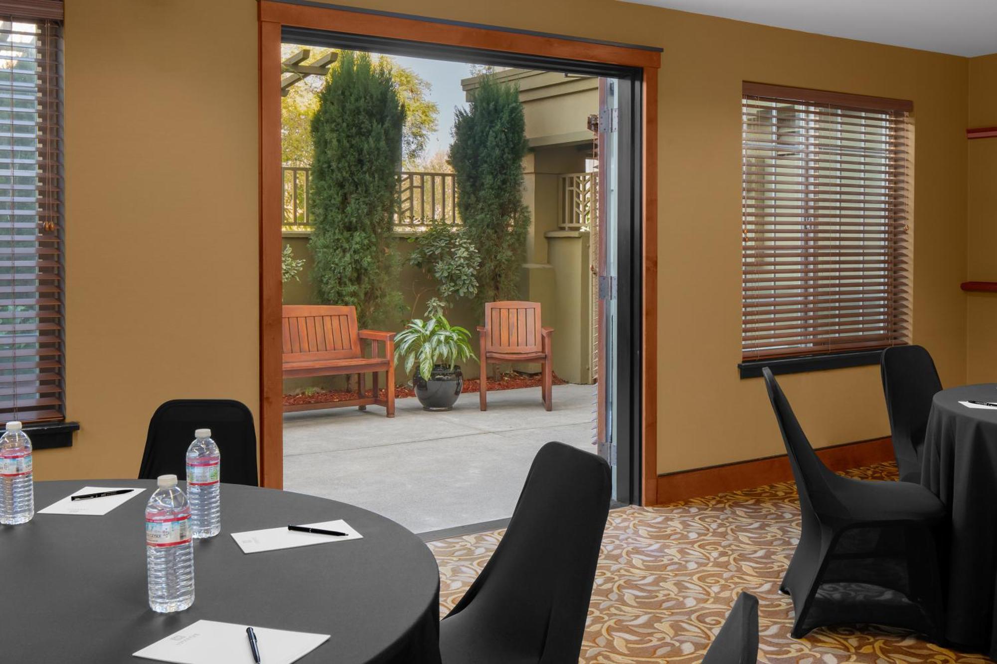 Larkspur Landing Extended Stay Suites Sunnyvale Exterior photo